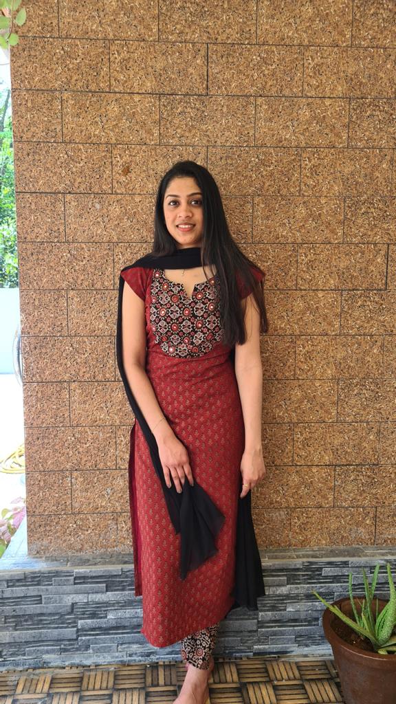 STITCH N STYLE FASHION DESIGNING VAZHAKULAM